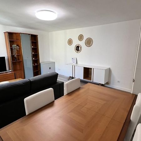 Apartamenticos Plaza Del Pilar III Zaragoza Luaran gambar